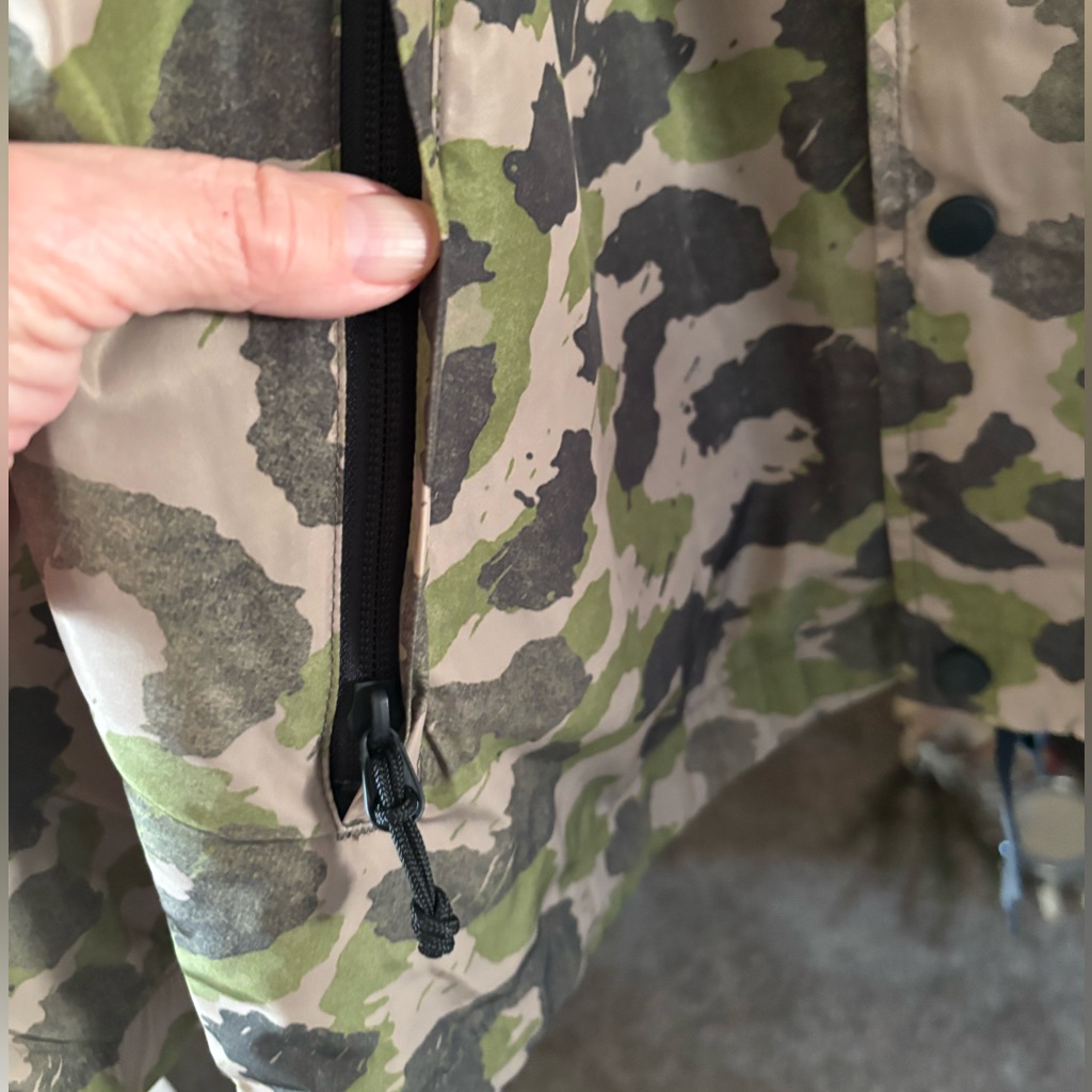 Burton Coaches Men’s Camouflage Boarding Ski Adventure Jacket Size S Nwt — image 7 of 8